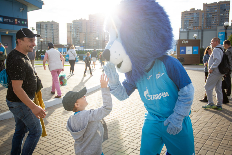 «Фан-Променад» перед матчем Cуперлиги 2023, «Зенит» — «Рязань-ВДВ»