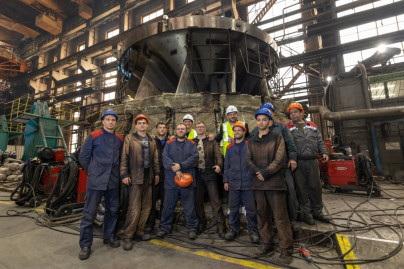 Легенды «Зенита» поздравили работников ЛМЗ с днем машиностроителя