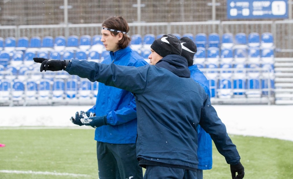 Тренировка «Зенита»-2 в Удельном парке