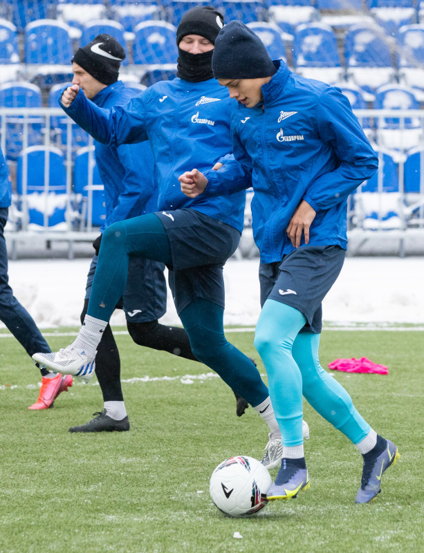 Тренировка «Зенита»-2 в Удельном парке