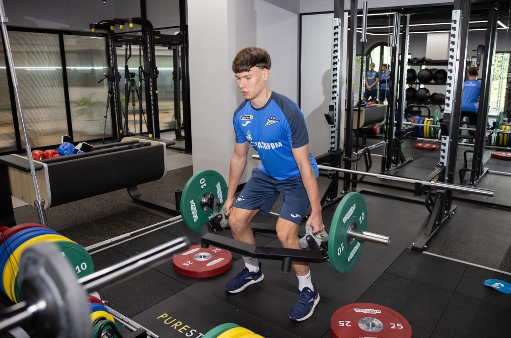 Зимние «Газпром» — тренировочные сборы в Абу-Даби,16 января утренняя тренировка