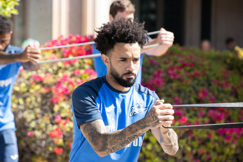 Зимние «Газпром» — тренировочные сборы в Абу-Даби,16 января утренняя тренировка