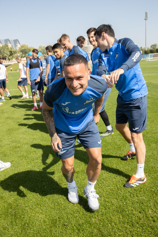 Зимние «Газпром» — тренировочные сборы в Катаре. 6 февраля, утренняя тренировка