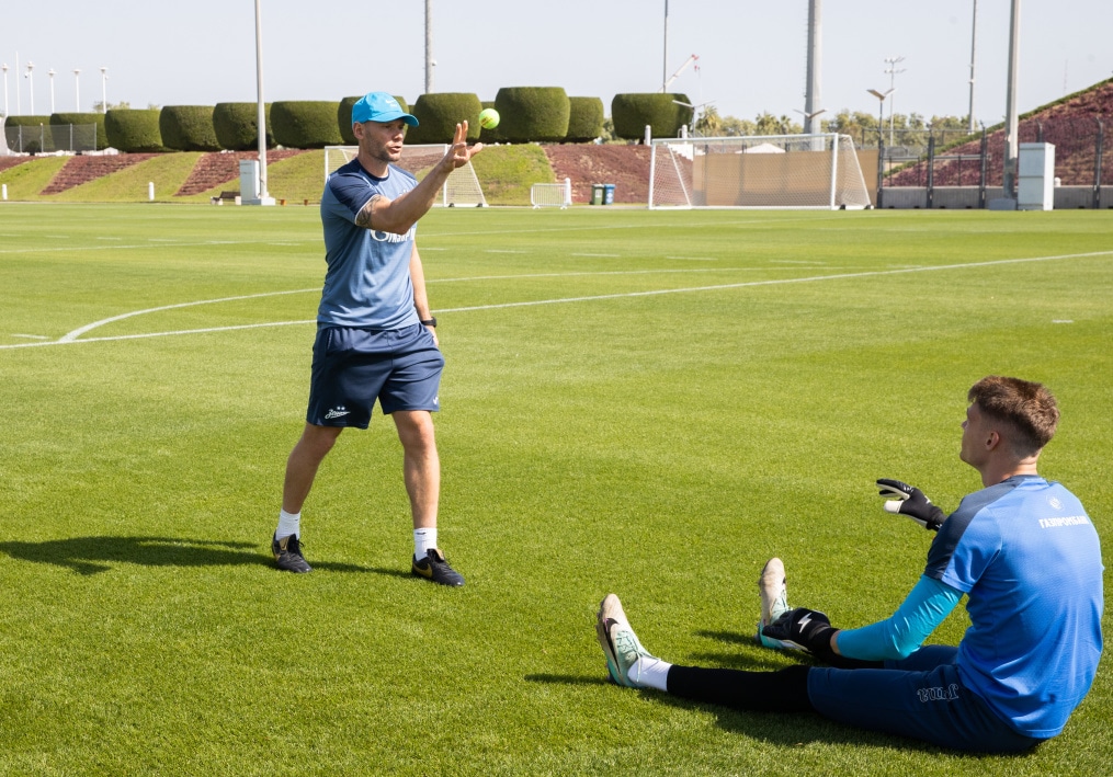 Зимние «Газпром» — тренировочные сборы в Катаре. 6 февраля, утренняя тренировка