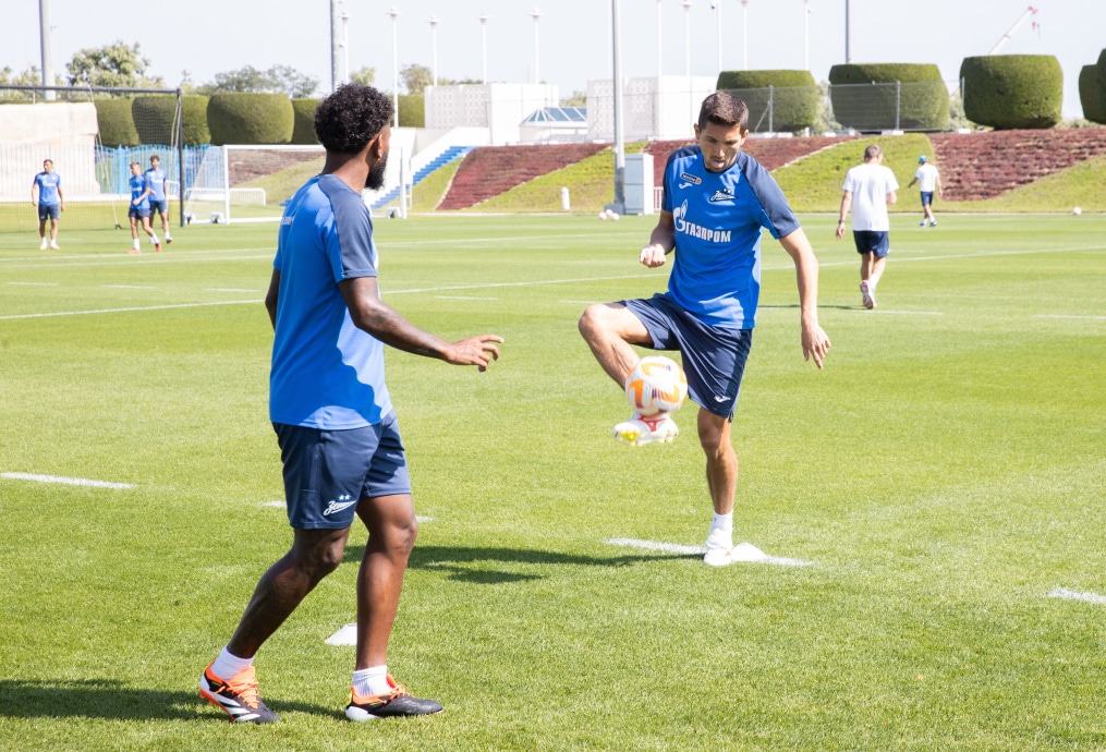 Зимние «Газпром» — тренировочные сборы в Катаре. 6 февраля, утренняя тренировка