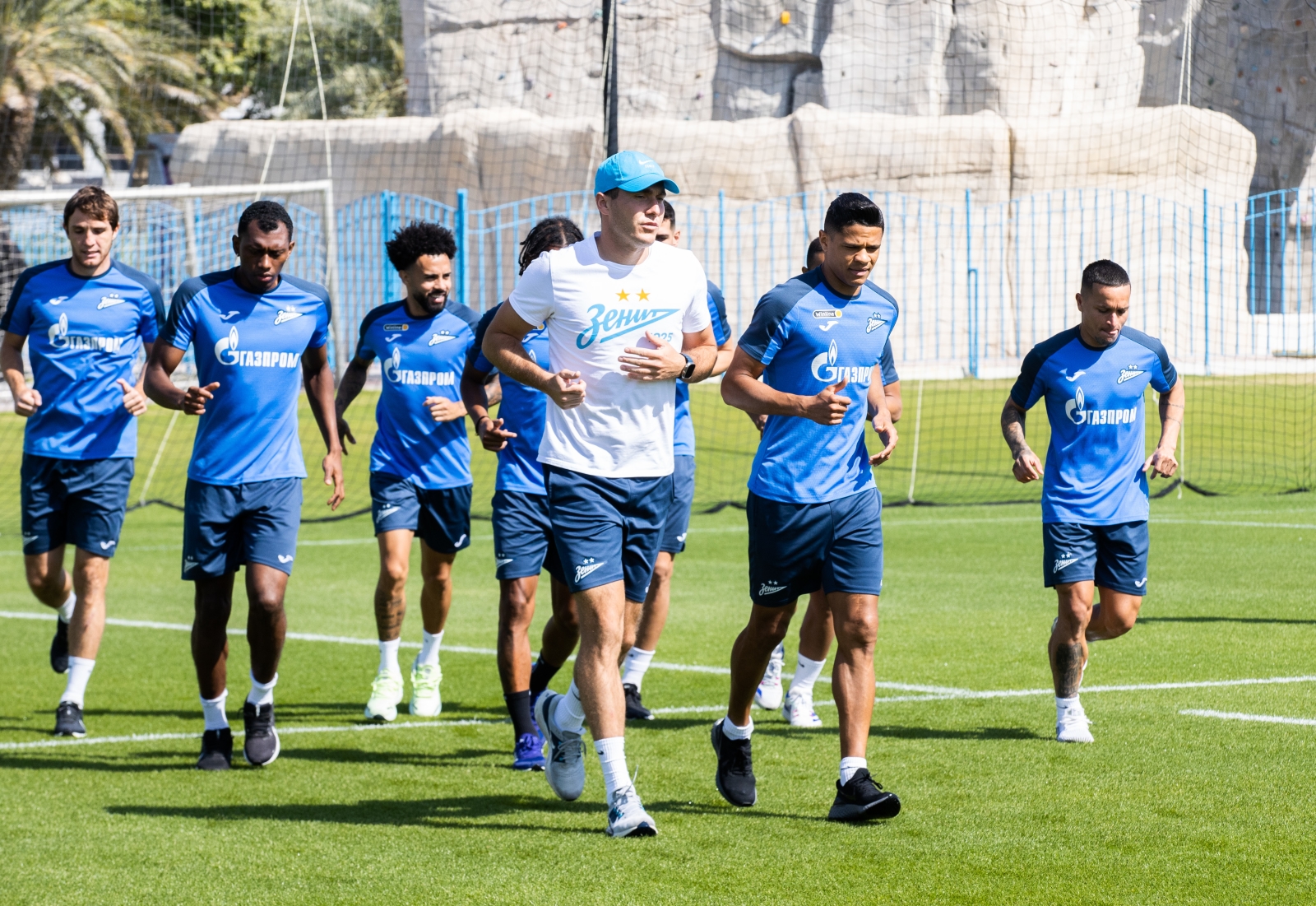 Зимние «Газпром» — тренировочные сборы в Катаре. 6 февраля, утренняя тренировка