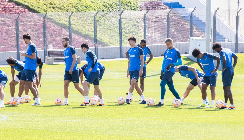 Зимние «Газпром» — тренировочные сборы в Катаре. 6 февраля, утренняя тренировка