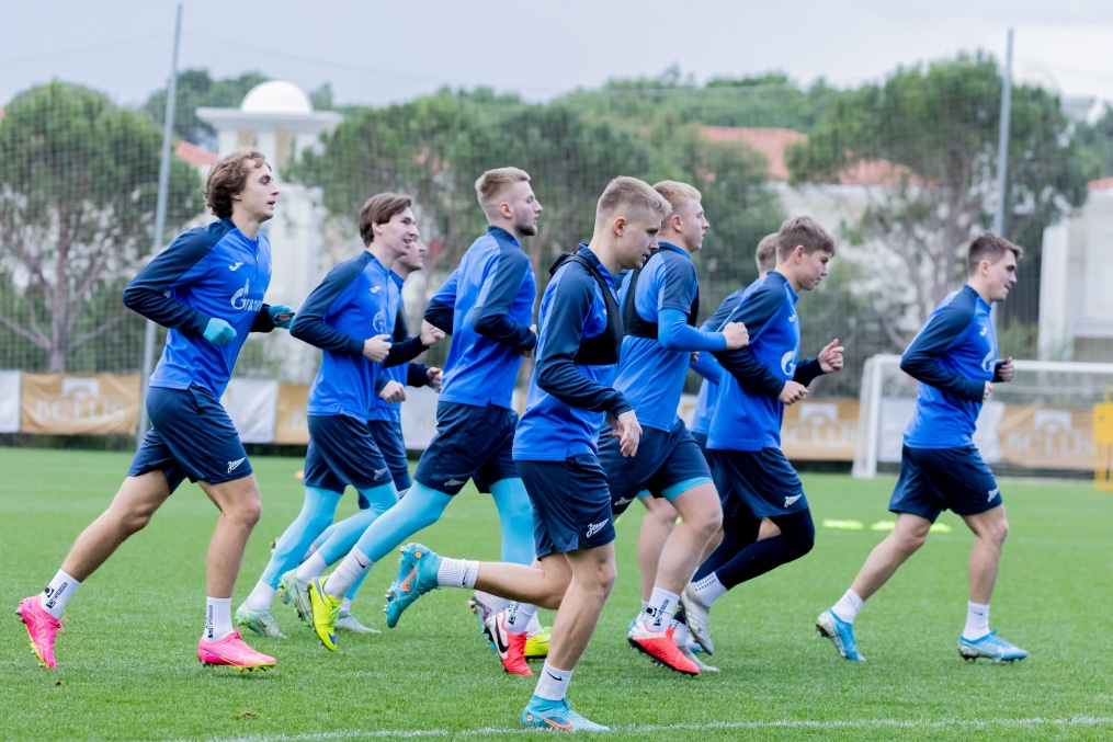 Зимний учебно-тренировочный сбор «Зенита»-2 в Турции: 15 февраля, утренняя тренировка