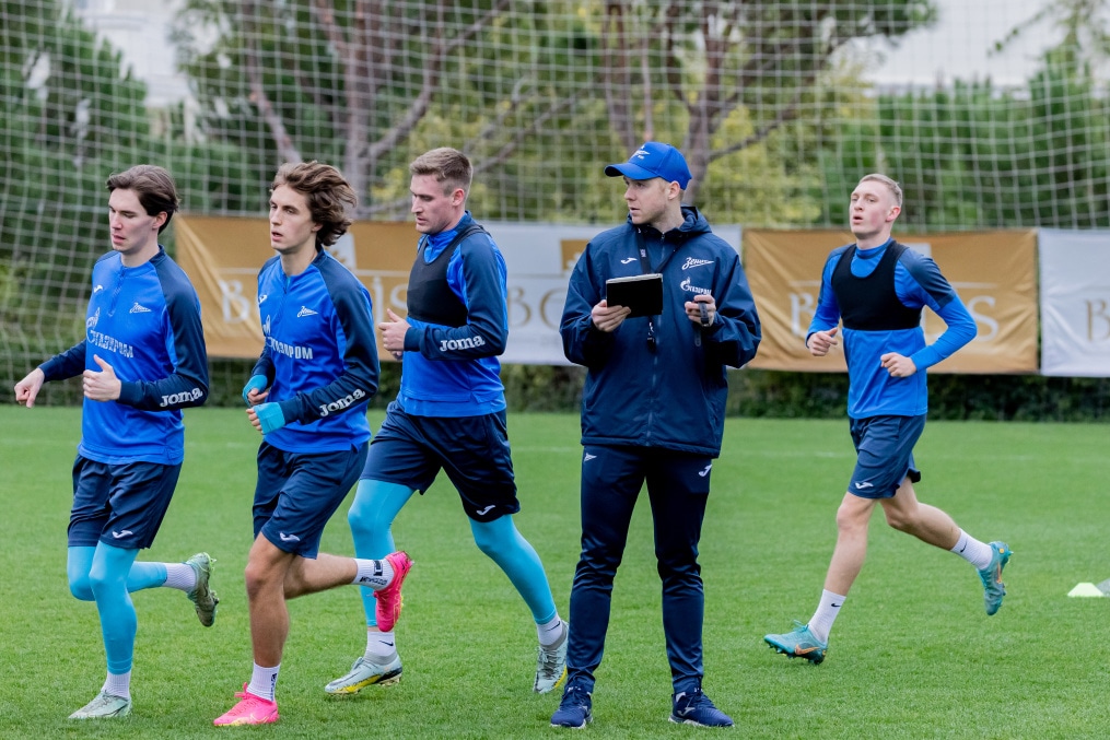Зимний учебно-тренировочный сбор «Зенита»-2 в Турции: 15 февраля, утренняя тренировка