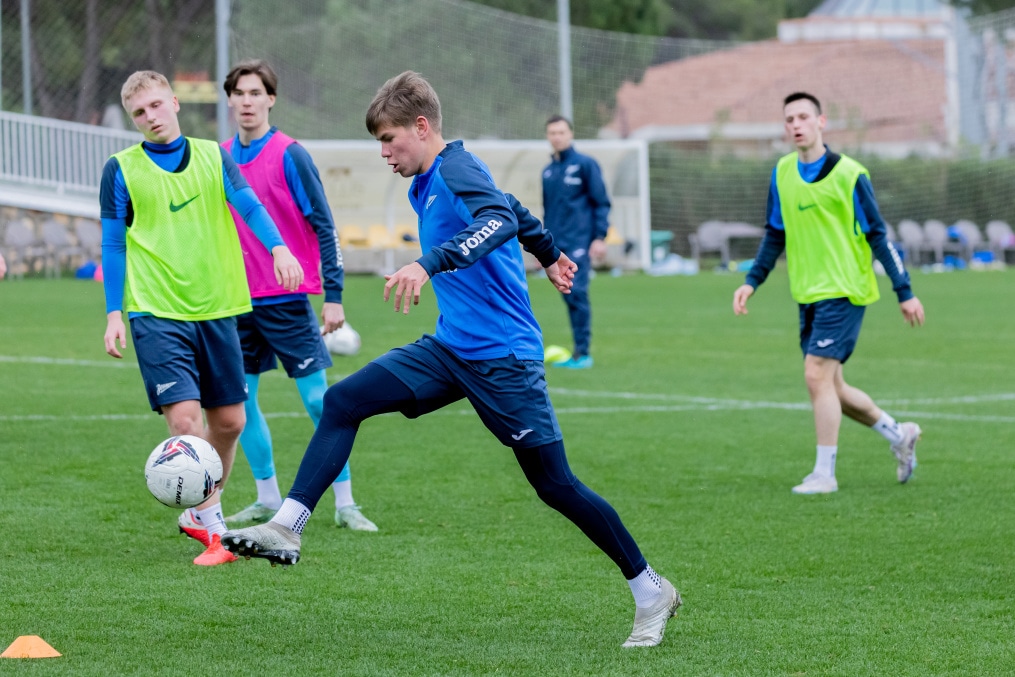 Зимний учебно-тренировочный сбор «Зенита»-2 в Турции: 15 февраля, утренняя тренировка