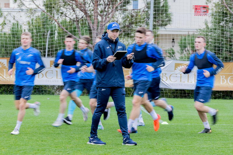 Зимний учебно-тренировочный сбор «Зенита»-2 в Турции: 15 февраля, утренняя тренировка