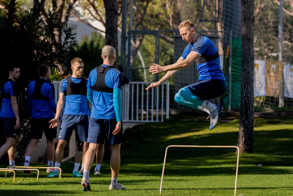 Зимний учебно-тренировочный сбор «Зенита»-2 в Турции: 16 февраля, утренняя тренировка