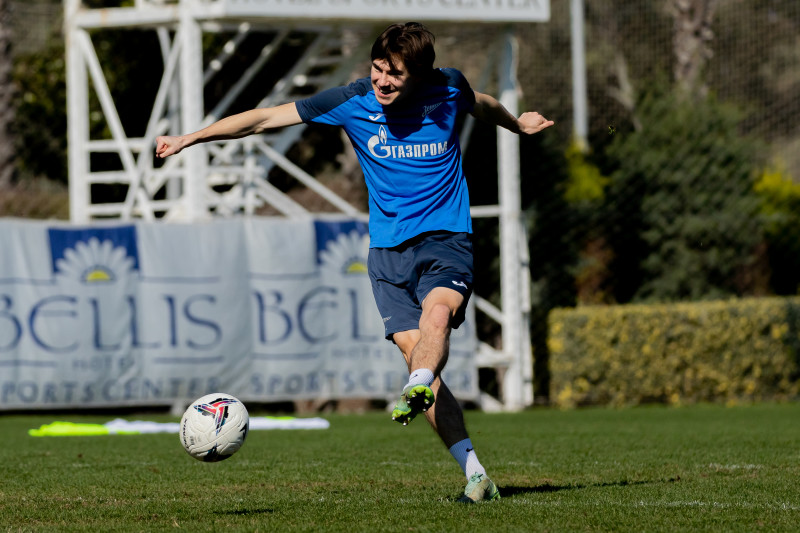 Зимний учебно-тренировочный сбор «Зенита»-2 в Турции: 17 февраля, утренняя тренировка