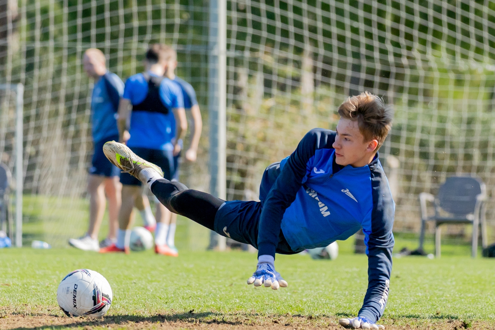 Зимний учебно-тренировочный сбор «Зенита»-2 в Турции: 17 февраля, утренняя тренировка