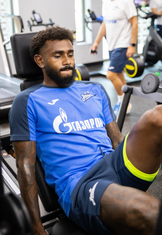 Третьи «Газпром» — тренировочные сборы  в Абу-Даби: 18 февраля, утренняя тренировка