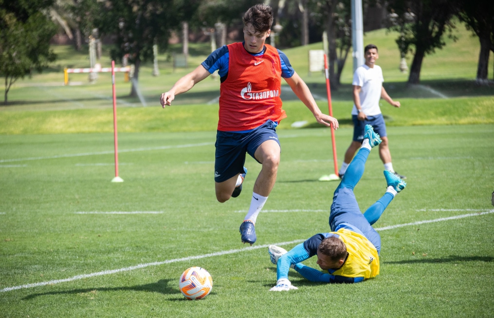 Третьи «Газпром» — тренировочные сборы  в Абу-Даби: 18 февраля, утренняя тренировка