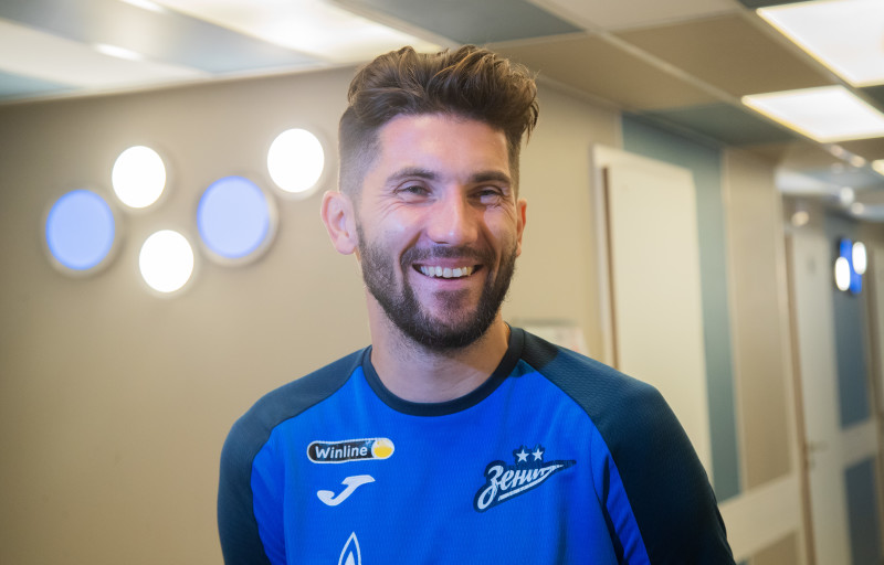 Второй день предсезонного медосмотра основного состава «Зенит» в «Мой медицинский центр»