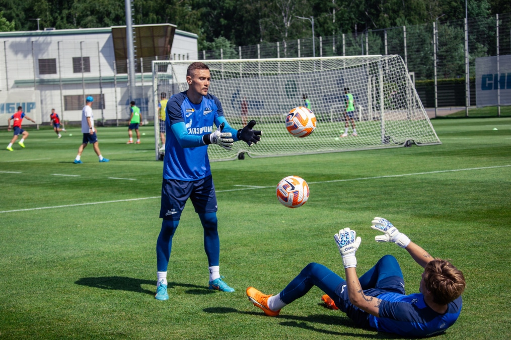 Летние «Газпром» — тренировочные сборы: 1 июля, утренняя тренировка.