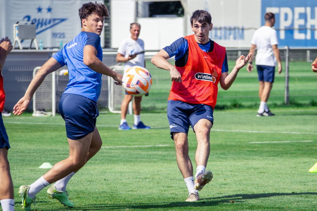 Летние «Газпром» — тренировочные сборы: 1 июля, утренняя тренировка.