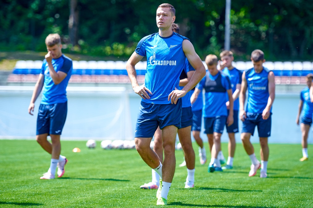 Летние учебно-тренировочные сборы «Зенита»-2 в Железноводске: 19 июля, утренняя тренировка