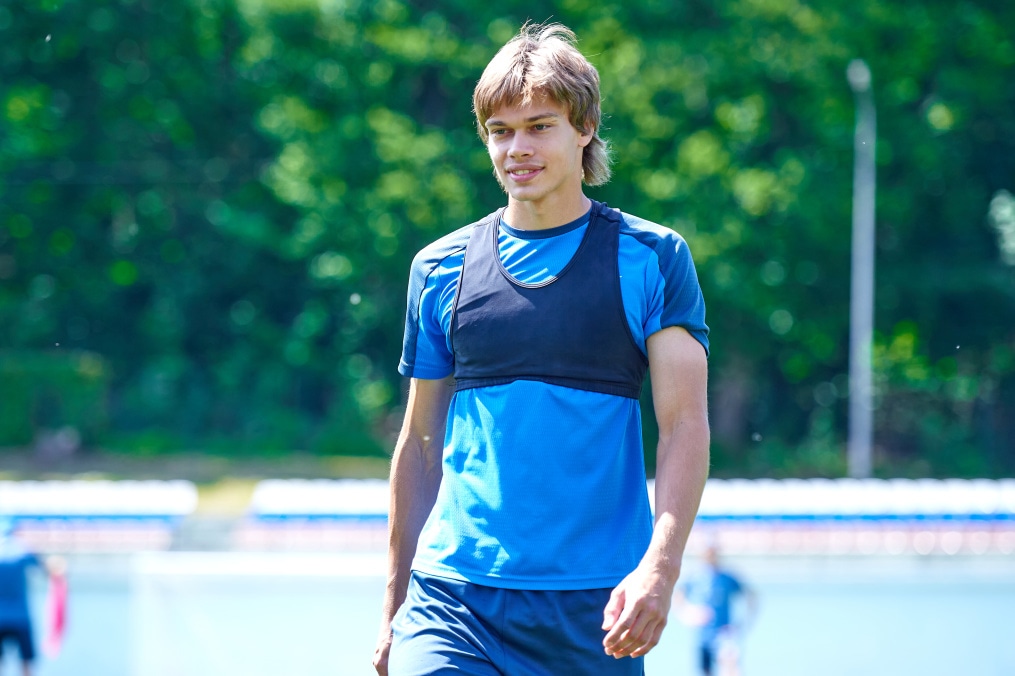 Летние учебно-тренировочные сборы «Зенита»-2 в Железноводске: 19 июля, утренняя тренировка