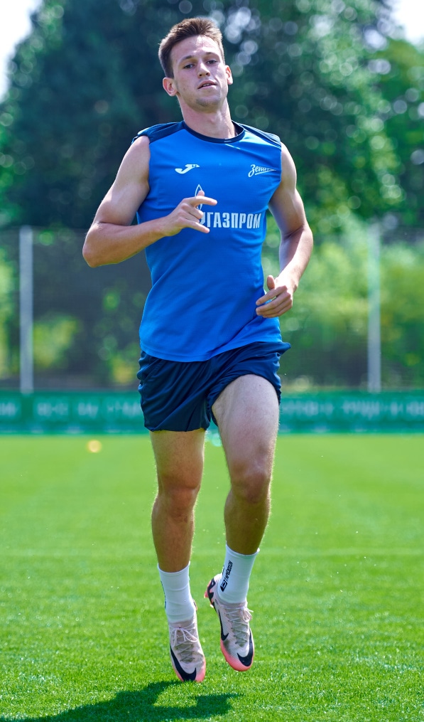 Летние учебно-тренировочные сборы «Зенита»-2 в Железноводске: 19 июля, утренняя тренировка