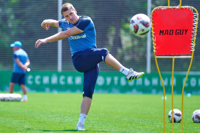 Летние учебно-тренировочные сборы «Зенита»-2 в Железноводске: 19 июля, утренняя тренировка