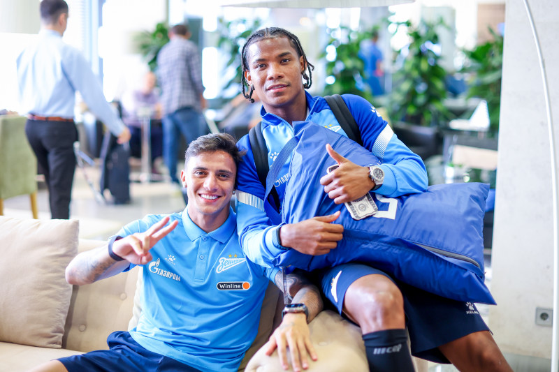 Вылет «Зенита» на матч с «Крыльями Советов» в Самару