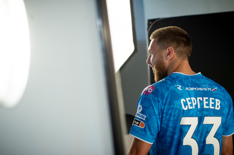 Бэкстейдж фотосъемки основной команды «Зенит» сезона 2024/25