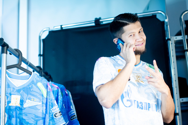 Бэкстейдж фотосъемки основной команды «Зенит» сезона 2024/25