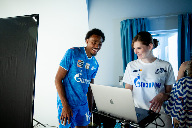 Бэкстейдж фотосъемки основной команды «Зенит» сезона 2024/25