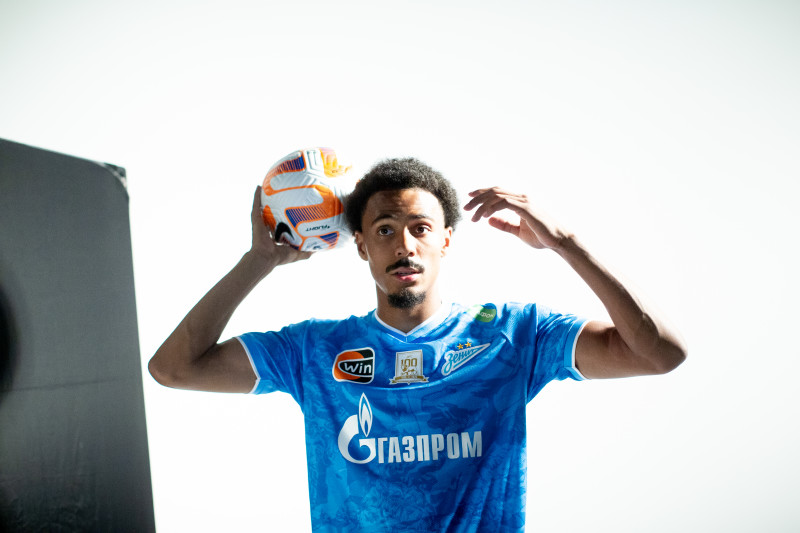 Бэкстейдж фотосъемки основной команды «Зенит» сезона 2024/25