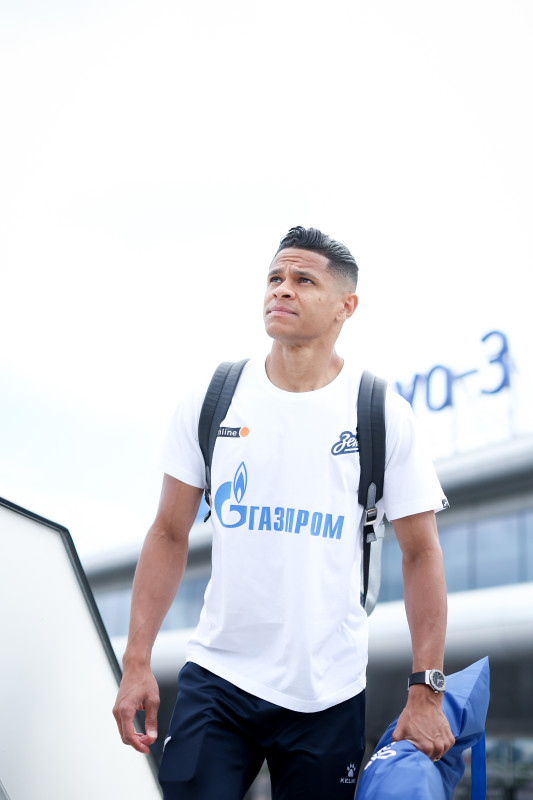 Вылет «Зенита» на матч с «Крыльями Советов» в Самару