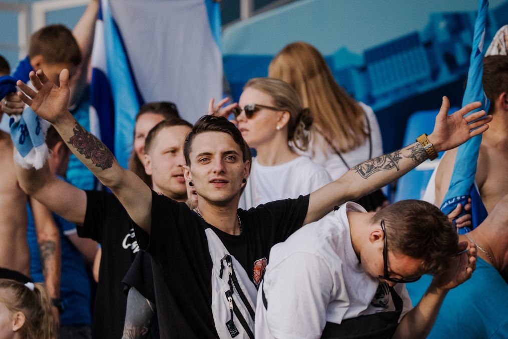 Болельщики на матче «Зенит»-2 — «Динамо»-2