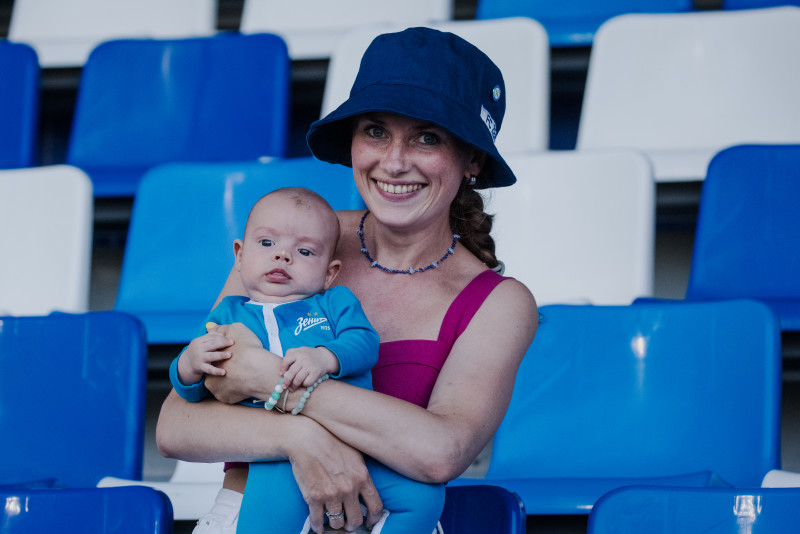 Болельщики на матче «Зенит»-2 — «Динамо»-2