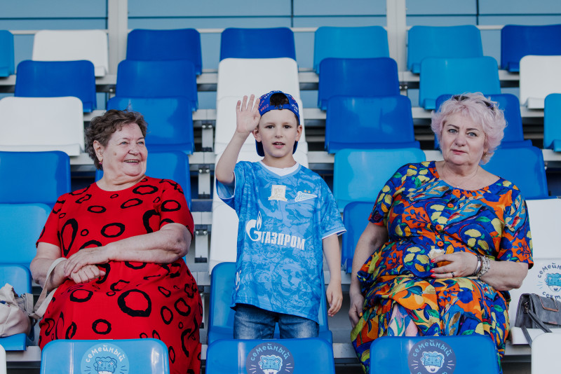 Болельщики на матче «Зенит»-2 — «Динамо»-2