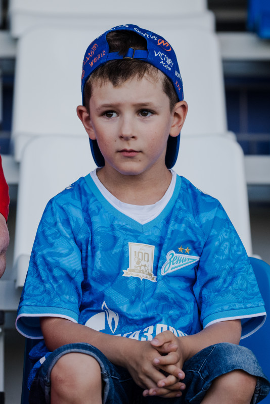 Болельщики на матче «Зенит»-2 — «Динамо»-2