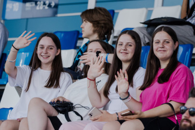 Болельщики на матче «Зенит»-2 — «Динамо»-2