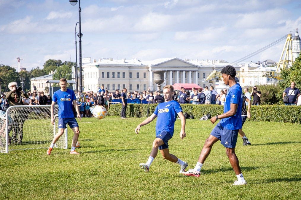 Открытая тренировка «Зенита» в Александровском саду