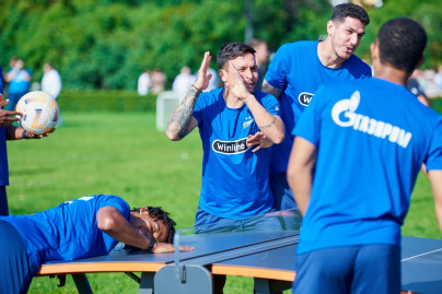Zenit's open training session in the Alexander Garden