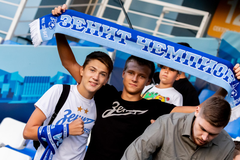 Болельщики на матче «Зенит»-2 — «Торпедо-Владимир»