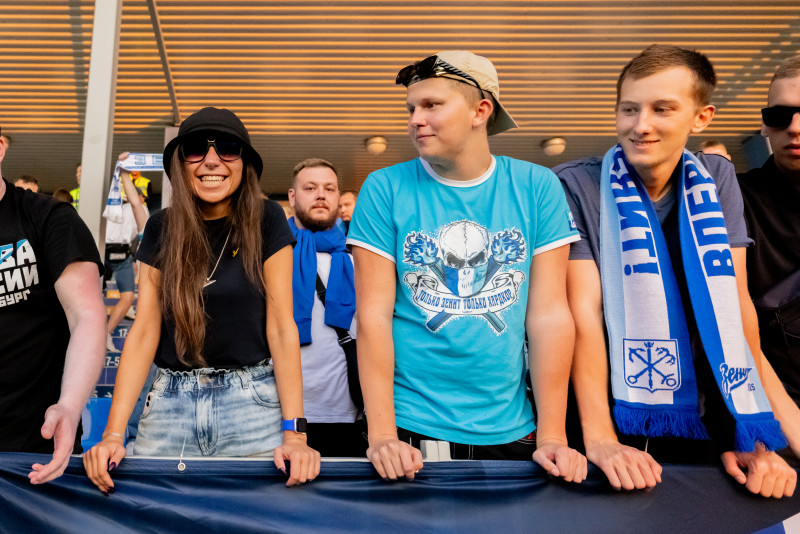 Болельщики на матче «Зенит»-2 — «Торпедо-Владимир»