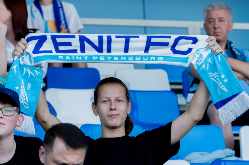 Болельщики на матче «Зенит»-2 — «Торпедо-Владимир»