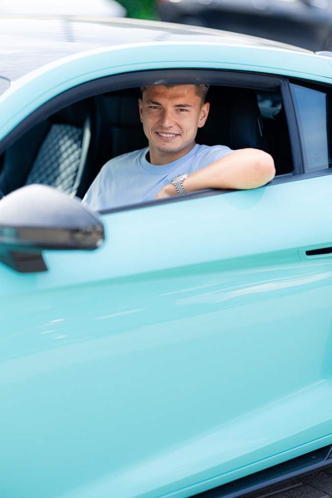 ЗенитStyle: приезд футболистов на открытую тренировку перед ЦСКА