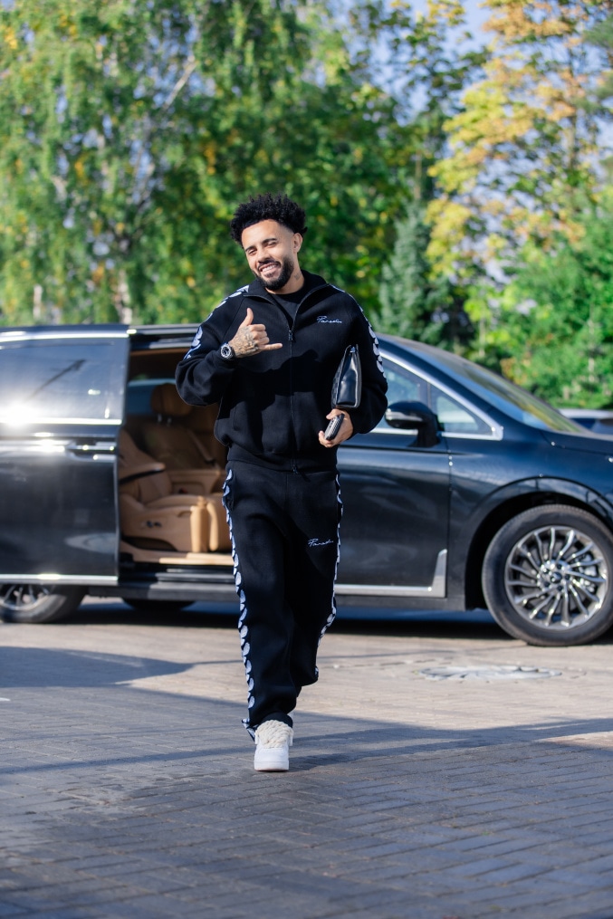 #ЗенитStyle: приезд игроков на тренировку перед матчем с «Краснодаром»