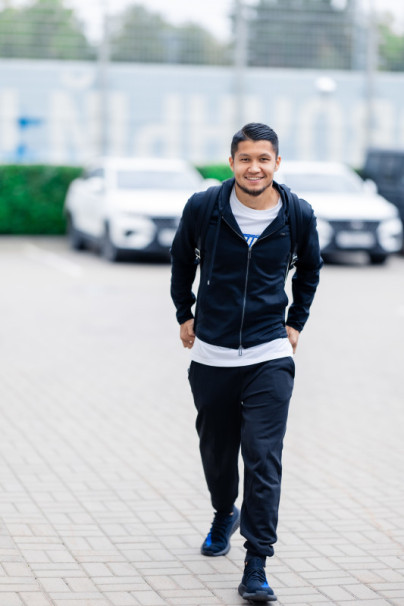 #ЗенитStyle: приезд игроков на тренировку перед матчем с «Краснодаром»