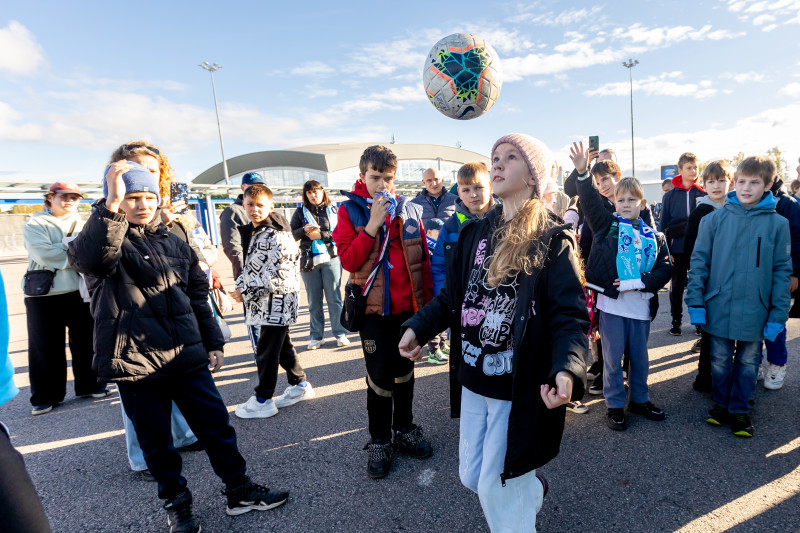 Фан-Променад перед матчем «Зенит» — «Оренбург»