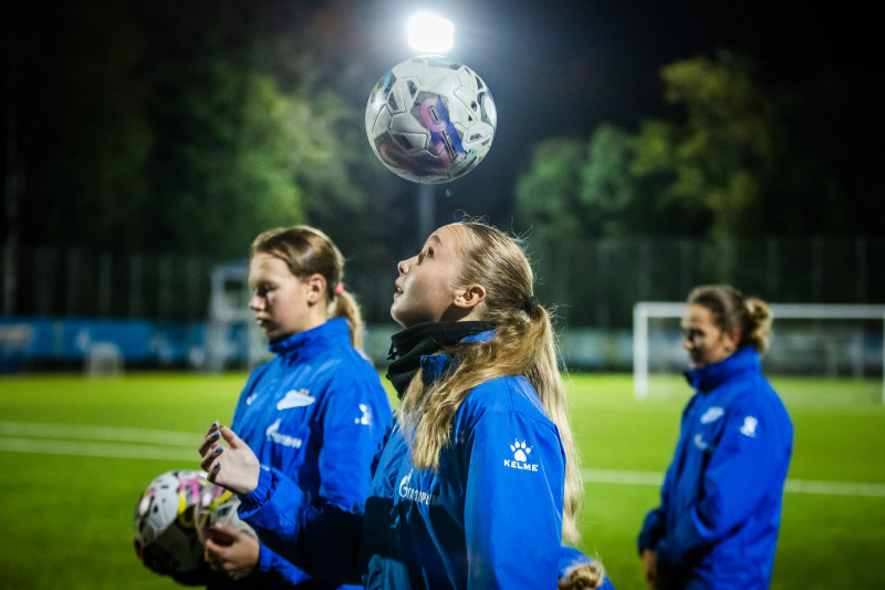 Тренировка женской молодежной команды «Зенит» перед матчем с «ЦСКА»-м (Москва)
