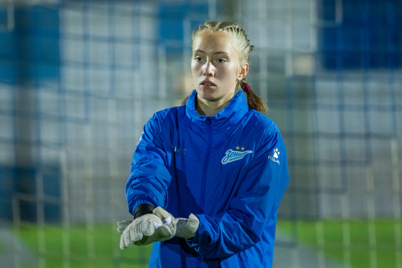 Тренировка женской молодежной команды «Зенит» перед матчем с «ЦСКА»-м (Москва)