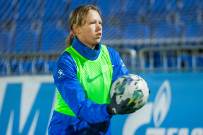 Тренировка женской молодежной команды «Зенит» перед матчем с «ЦСКА»-м (Москва)
